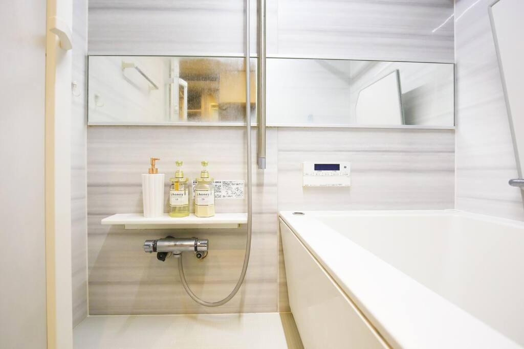 立地最高！交通・買い物にとっても便利 Wifiあり Apartment Tokyo Luaran gambar
